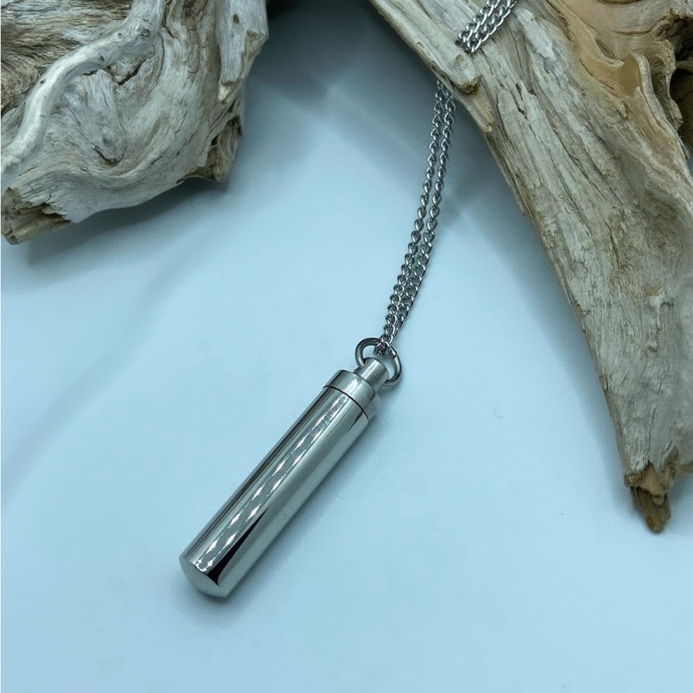 Elegant Silver Necklace